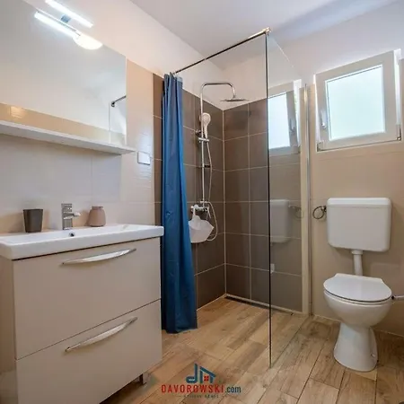Trinetta Comfortable מלון 4*